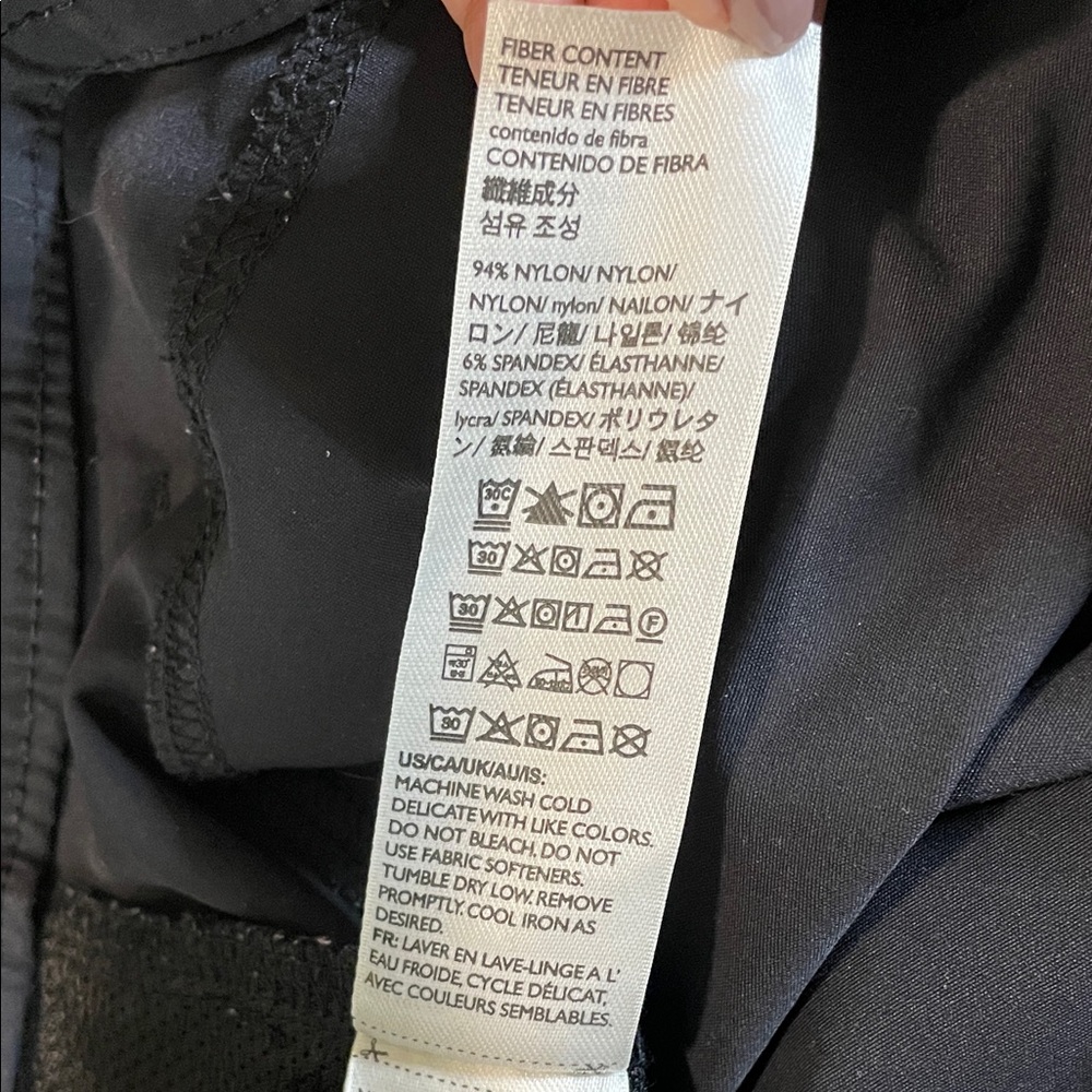 Eddie Bauer Women's Black Cropped Pants - Picture 9 of 14